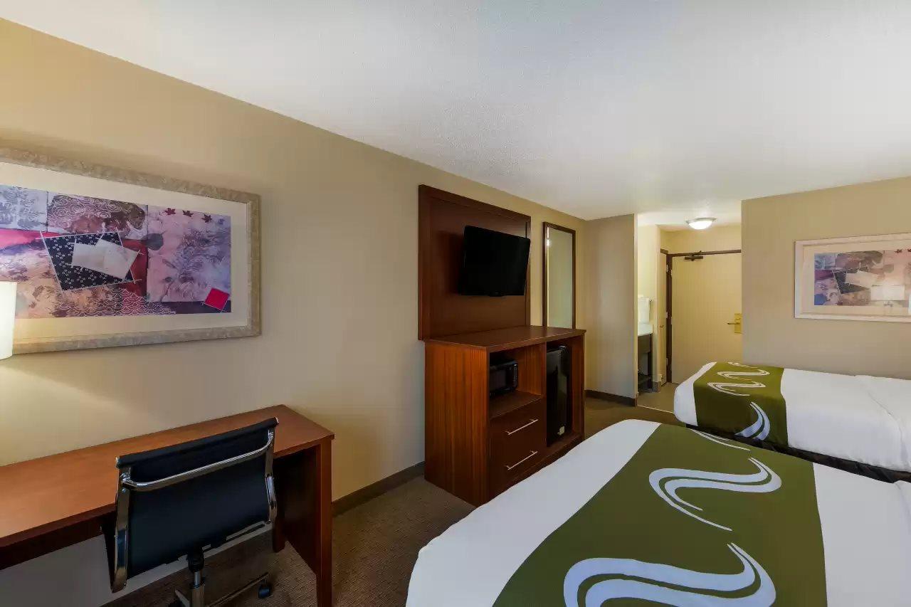 מריסוויל Quality Inn מראה חיצוני תמונה